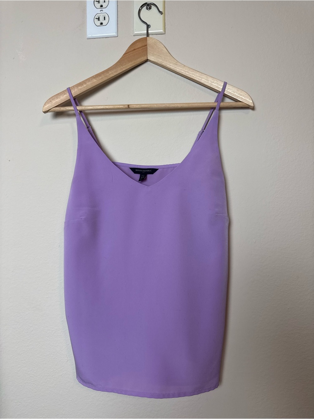 Banana Republic Lavender Spaghetti-Strap V-Neck Cami